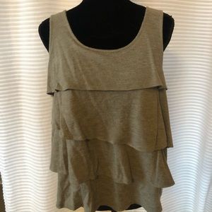 Women’s Ruffled Sleeveless Top